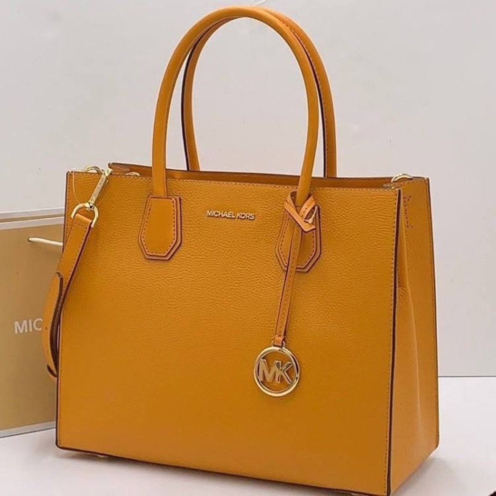 MICHAEL KORS MERCER MESSENGER BAG HONEYCOMB NWT💛